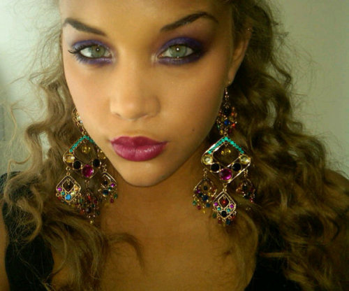 icaseybaybee:  xsmokemeimdopex:  Jasmine Sanders …model `♥     (via shadene) 