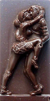 naggisch:  wolfdancer:  luceplace:  Chocolate kamasutra  wolfdancer:- 