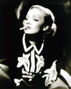 aristocratic-elegance:  hedda-hopper:  Marlene Dietrich, Angel