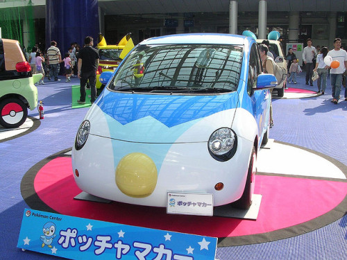ewnurdz:  aquamarine328:  christineagra:  itskamiee:  (via mjamorabon, cupcakehour)      I want a Pokemon car. :(