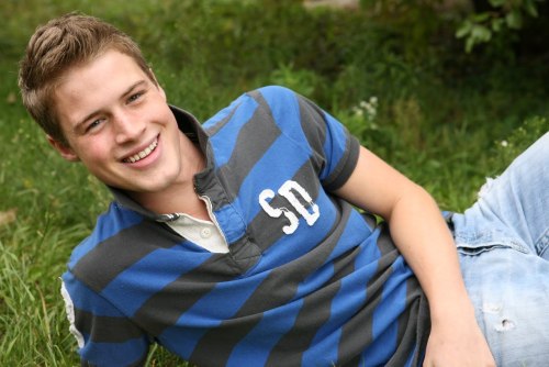 ushguys:  That is what i call a freaking killer smile <3!!! 