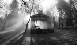black-and-white:  Paviljon (by Djordje Petrovic) 