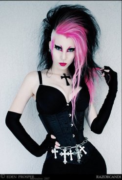 Gothic Style and Dark Glam