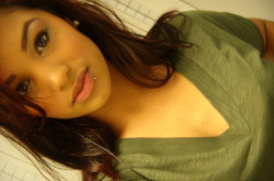 melziah3dia:  follow the wifey. http://shesahiphophead.tumblr.com/ in a real way. wow superrr pretty … 