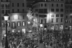 fuckyeahstreetlights:  Piazza di Spagna, Rome, Italy Shot on