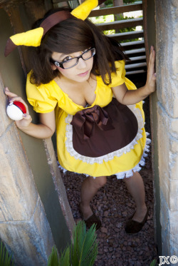 irrelevancia:  jteamjason: Is that a Mikachu under the stairs?