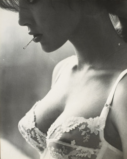 jesuisindie:  thelovedone:retrogasm: Wingate Paine, Untitled