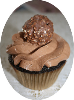 thedailywhat:  Kickass Cupcake of the Day: The Sweet Vintage