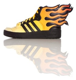 thedailywhat:  Kickass Kicks of the Day: “Fire” — another