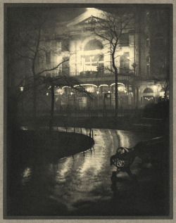 artemisdreaming:  Leicester Square, London, 1910 Alvin Langdon