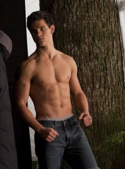 hotboysinjeans.tumblr.com/post/1543012621/