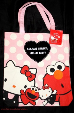 hello-kitty:  Hello Elmo Tote Bag / taliebum Hello Kitty x Sesame