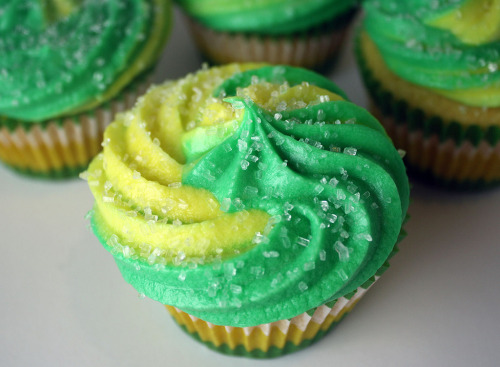 georgeyoureabetterfatherthanme:  fourforyouglencoco:  coggs:  crystalsoulslayer:  mypatronusisaplatypus:  paula-deen:  michaeljosephcano:  thefrozencreek:  caitiecake:  Mountain Dew Cupcakes (from Confessions of a Cookbook Queen) Cake: Duncan Hines Yellow