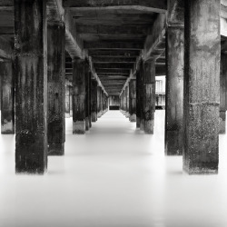 black-and-white:  Blankenberge Pier (by Julius Tjintjelaar) 