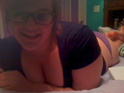 fuckyeahchubbygirls:  Hello there! (I’m nineteen years old,