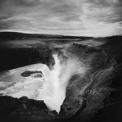 black-and-white:  iceland on the Behance Network 