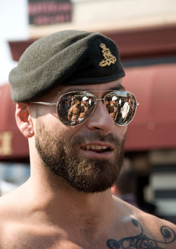 sissydudeomen2:  james of oakland Look into his sunglasses and