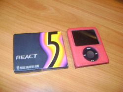 alecsterrr:  5 gum case for your 3rd Generation iPod xD Step