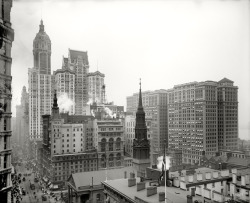 newamsterdamlemonade:  Broadway, lower Manhattan, c. 1912. 
