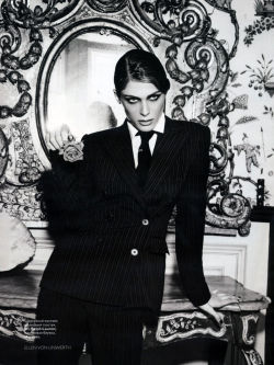 abcandrogyny:  Elisa Sednaoui 