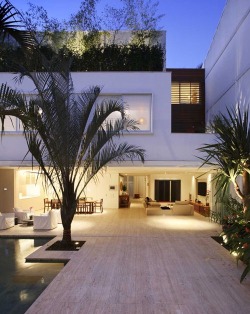 cabbagerose:  Rio Residence by Progetto Architecture & Interiors