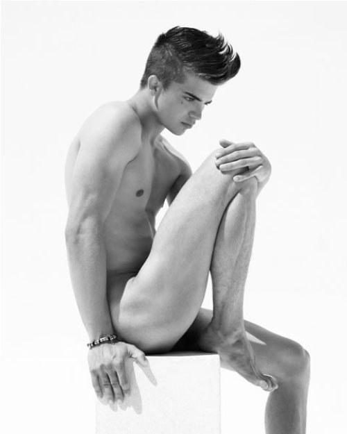 River Viiperi (nude) in “East of Eden” by Munia Sbouri for 160g Magazine