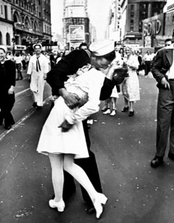 Times Square Kiss, celebrating V-J Day - photographed by Albert