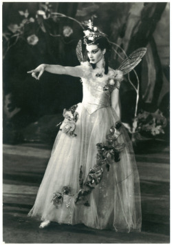 costumefilms:  A Midsummer’s Night’s Dream - Vivien Leigh