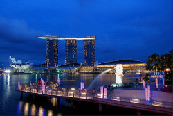 theworldwelivein:  Singapore Marina Bay Casino Sands (by David