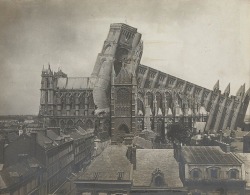 Les Cathédrales artist unknown, 1929via: andrebreton