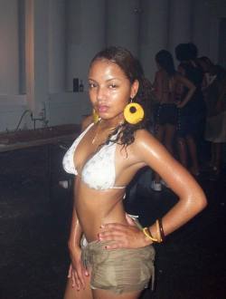 juicysistas:  Haitian model, Vanessa Nina. 