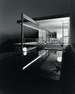 perpetualpusher:  Chuey House – photographed by Julius Shulman