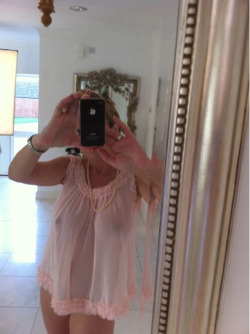pr0nfilter:  I’d like to see how her pink nightie looks crumpled
