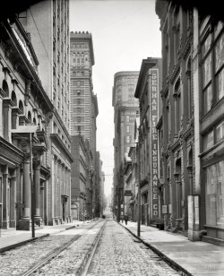 firsttimeuser:  Bankers row 1905. Pittsburgh, Pennsylvania,