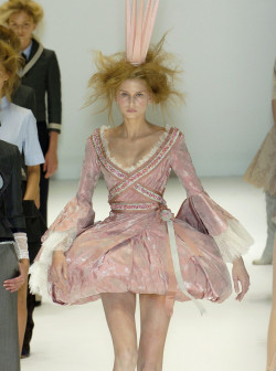 Hana Soukupova at Alexander McQueen Spring 2005