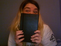 HEY GOISH LOOK AT MY SHWEET NOTEBOOK.