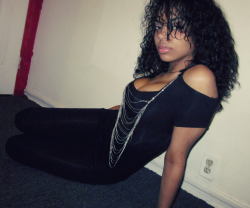 curlylikesgirls:  If you ask me, I’m ready ♥ 