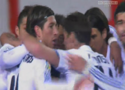 GOOOOOOOOOL DE RONAAALLDOOOO!  What a great play by Real Madrid,