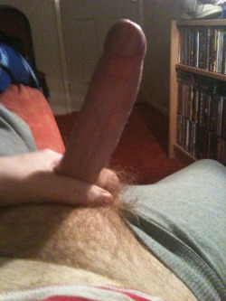 davidjames123:  It’s 2.43 am and I’m horny who wants to play