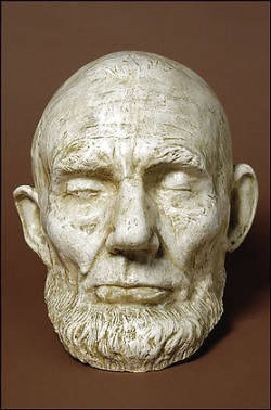 theunionpacific:  Lincoln’s face cast.   If you’ve not yet