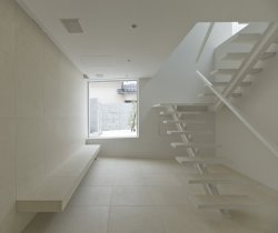 designcloud:  Minimalist Japanese Home by Takao Shiotsuka Atelier
