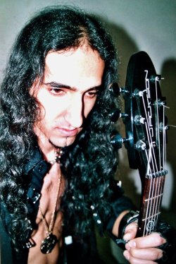 Vishtasb Babazadeh, death metaller