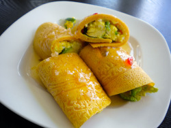 oldfilmsflicker:  Spicy Crepes with Jalapeno, Avocado and Egg