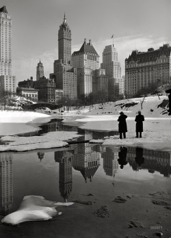 luzfosca:  Samuel H. Gottscho “New York City views. Plaza buildings