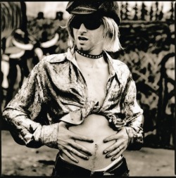 suicideblonde:  Kurt Cobain photographed by Anton Corbijn, 1993