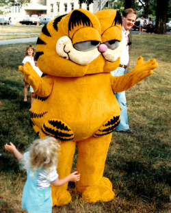 imremembering:  Show & Tell Garfield and friends.  Courtesy