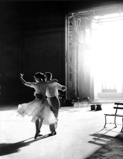 rareaudreyhepburn:Audrey Hepburn and Fred Astaire rehearsing