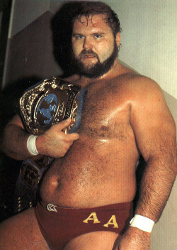 macbeef:  ecossebear:  vintange macho  http://www.tumblr.com/follow/macbeef