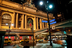 newlyyorked:  Grand Central at night 