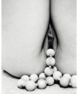 Another use for a string of pearls little one ….. 